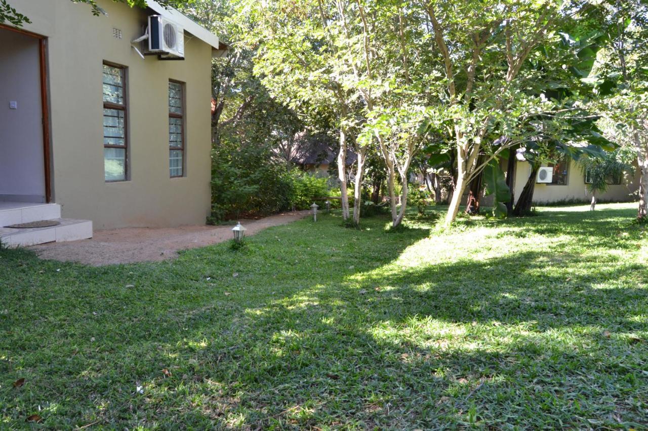 Chobe Sunset Chalets Lesoma المظهر الخارجي الصورة