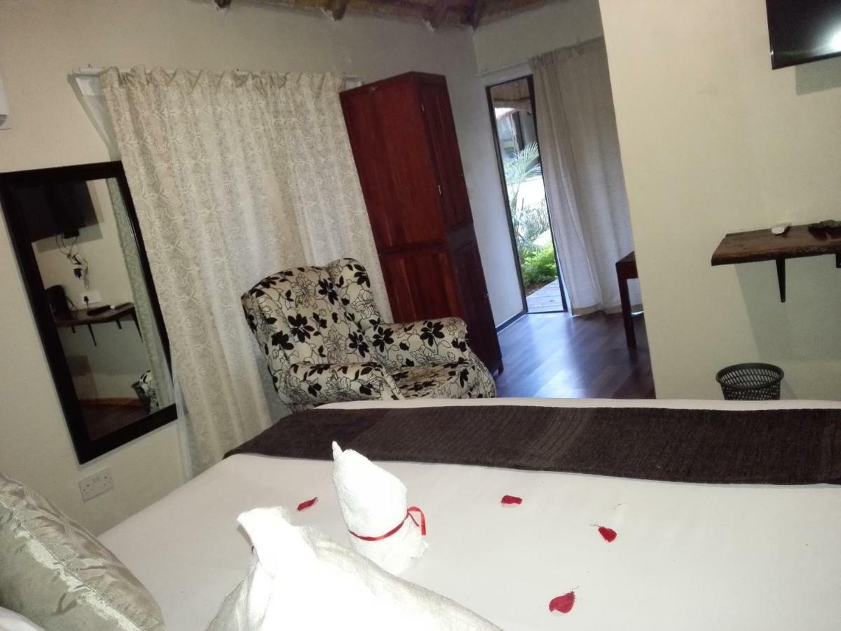 Chobe Sunset Chalets Lesoma المظهر الخارجي الصورة