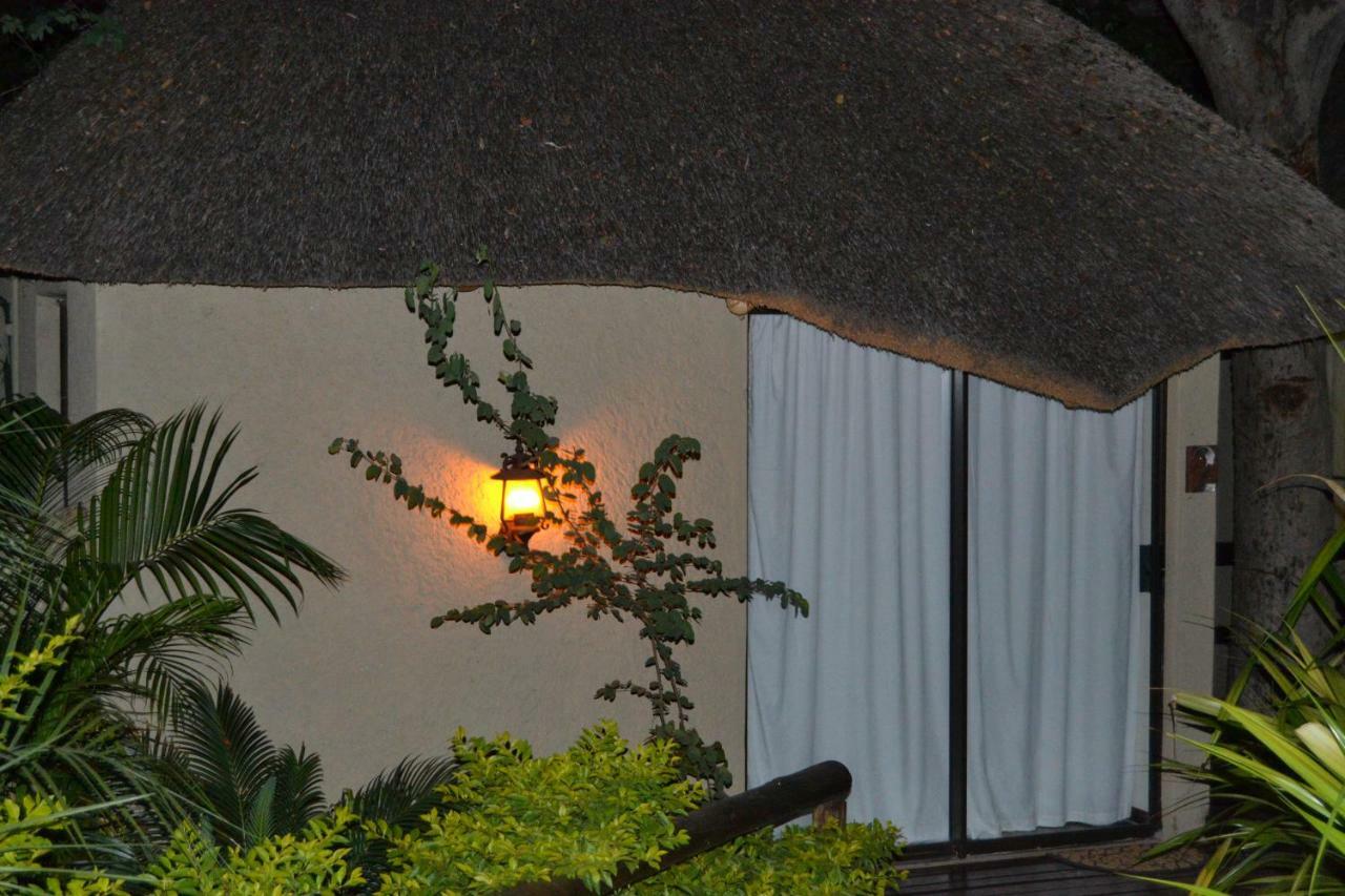 Chobe Sunset Chalets Lesoma المظهر الخارجي الصورة